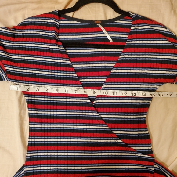 Free People Always With Me Wrap style Long Sleeve Tee EUC!  Size Small - Picture 12 of 13